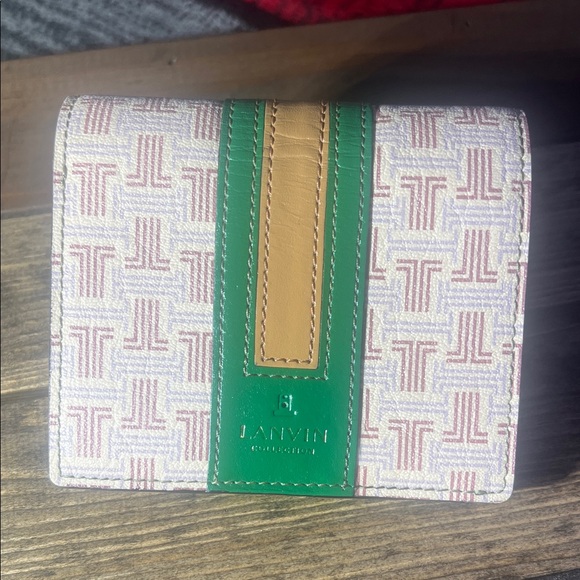 Lanvin Handbags - Lanvin Green & Brown Wallet no callouts